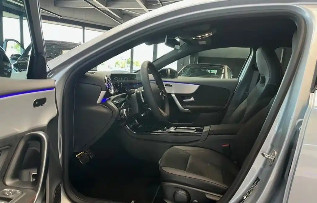 Mercedes-Benz A 250