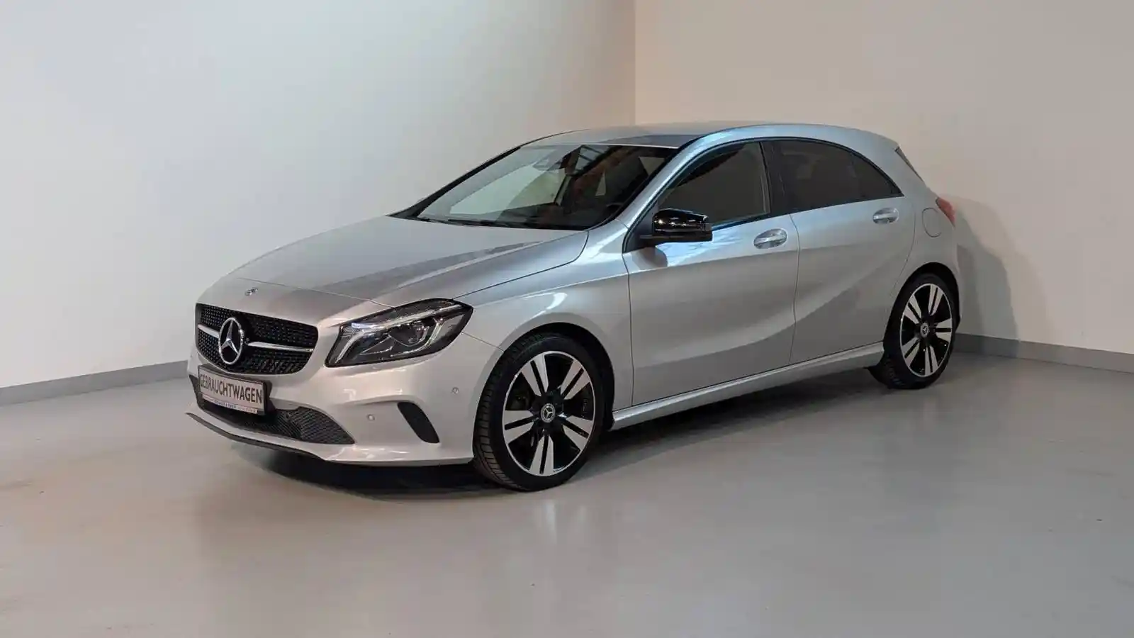 Mercedes-Benz A 220