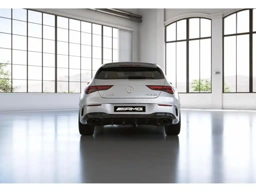 Mercedes-Benz CLA 35 AMG Shooting Brake