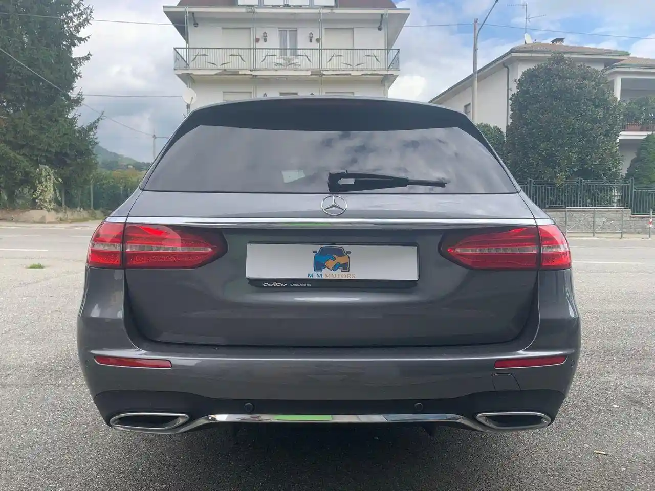 Mercedes-Benz E 220