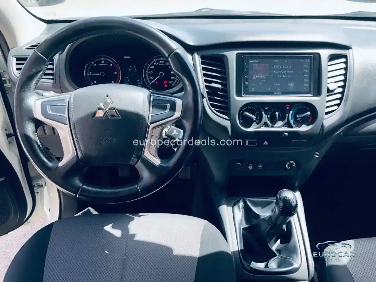 Mitsubishi L200