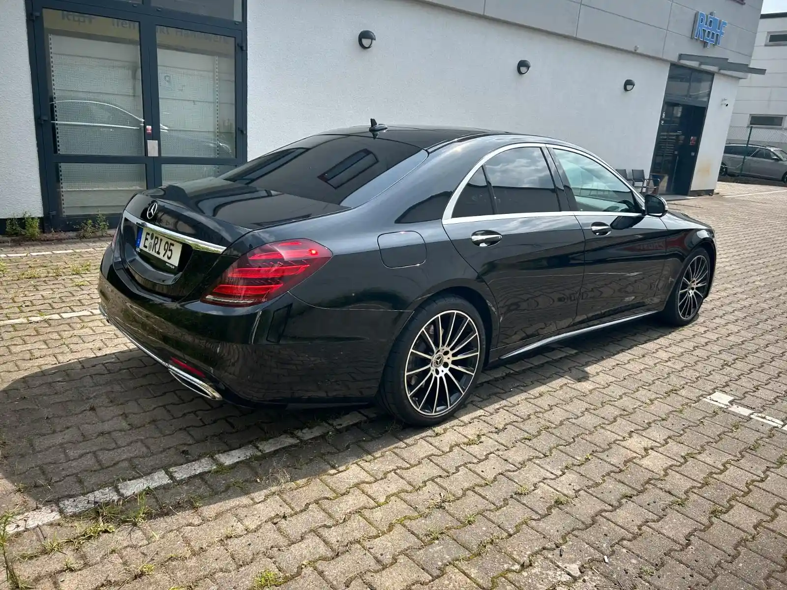 Mercedes-Benz S 400