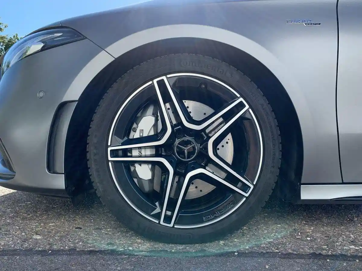Mercedes-Benz A 35 AMG