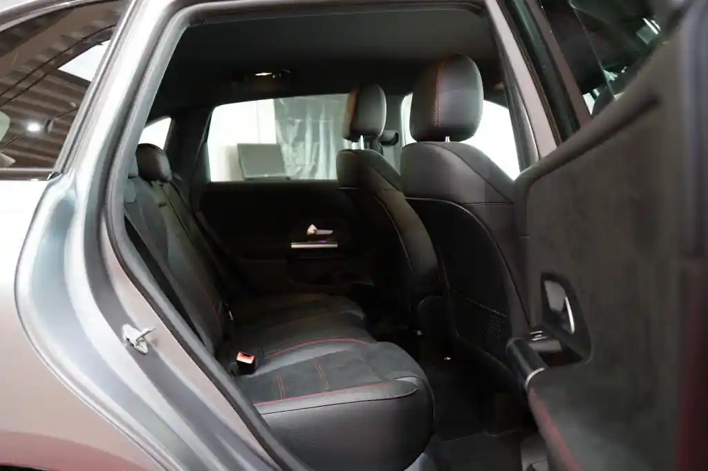 Mercedes-Benz B 250