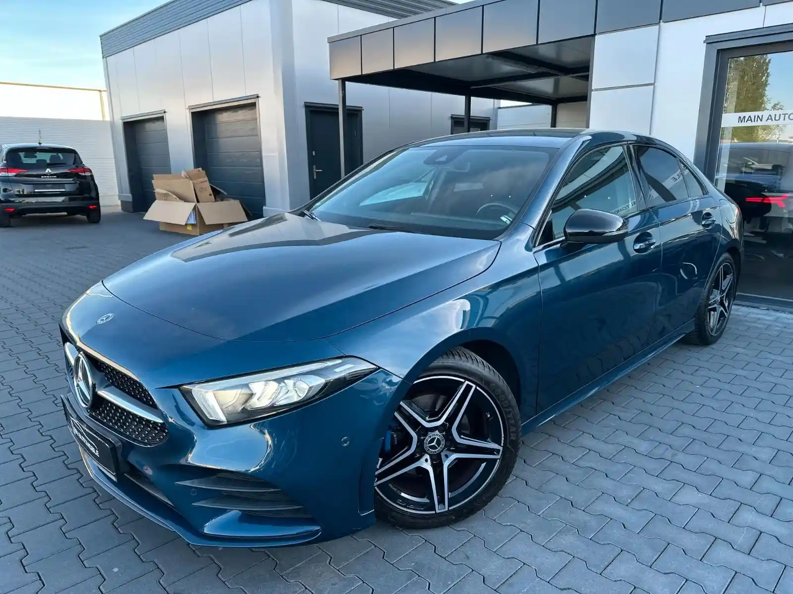 Mercedes-Benz A 180