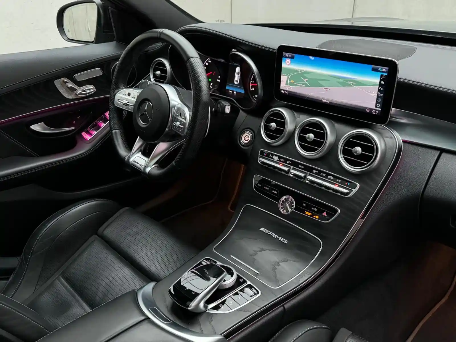 Mercedes-Benz C 63 AMG