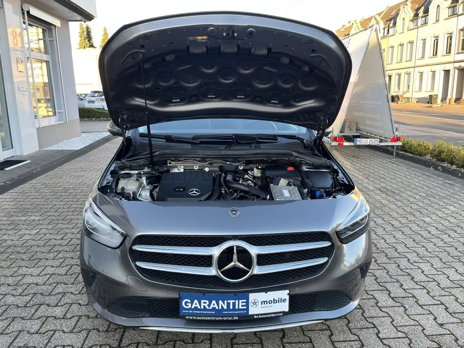 Mercedes-Benz B 200