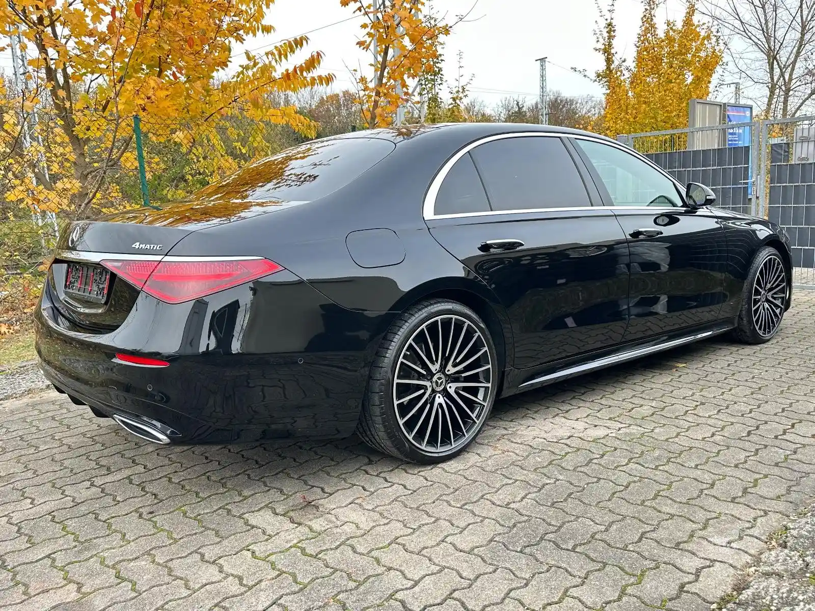 Mercedes-Benz S 400