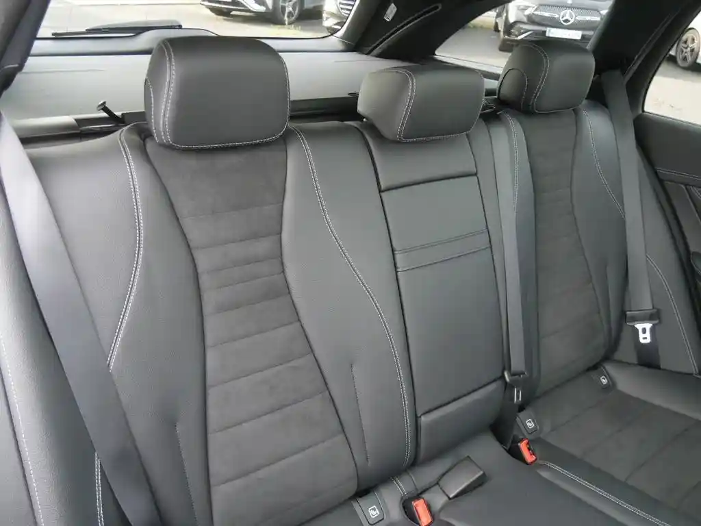 Mercedes-Benz E 400