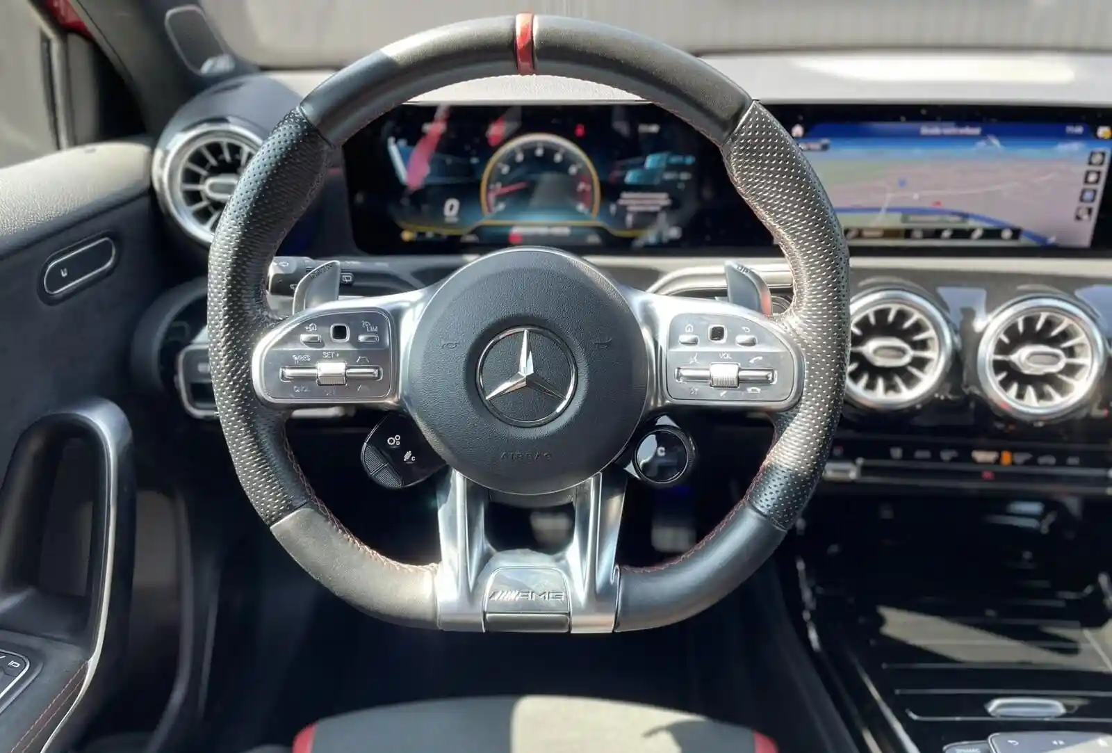Mercedes-Benz A 35 AMG