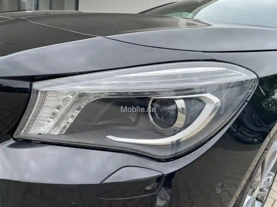 Mercedes-Benz CLA 180 Shooting Brake