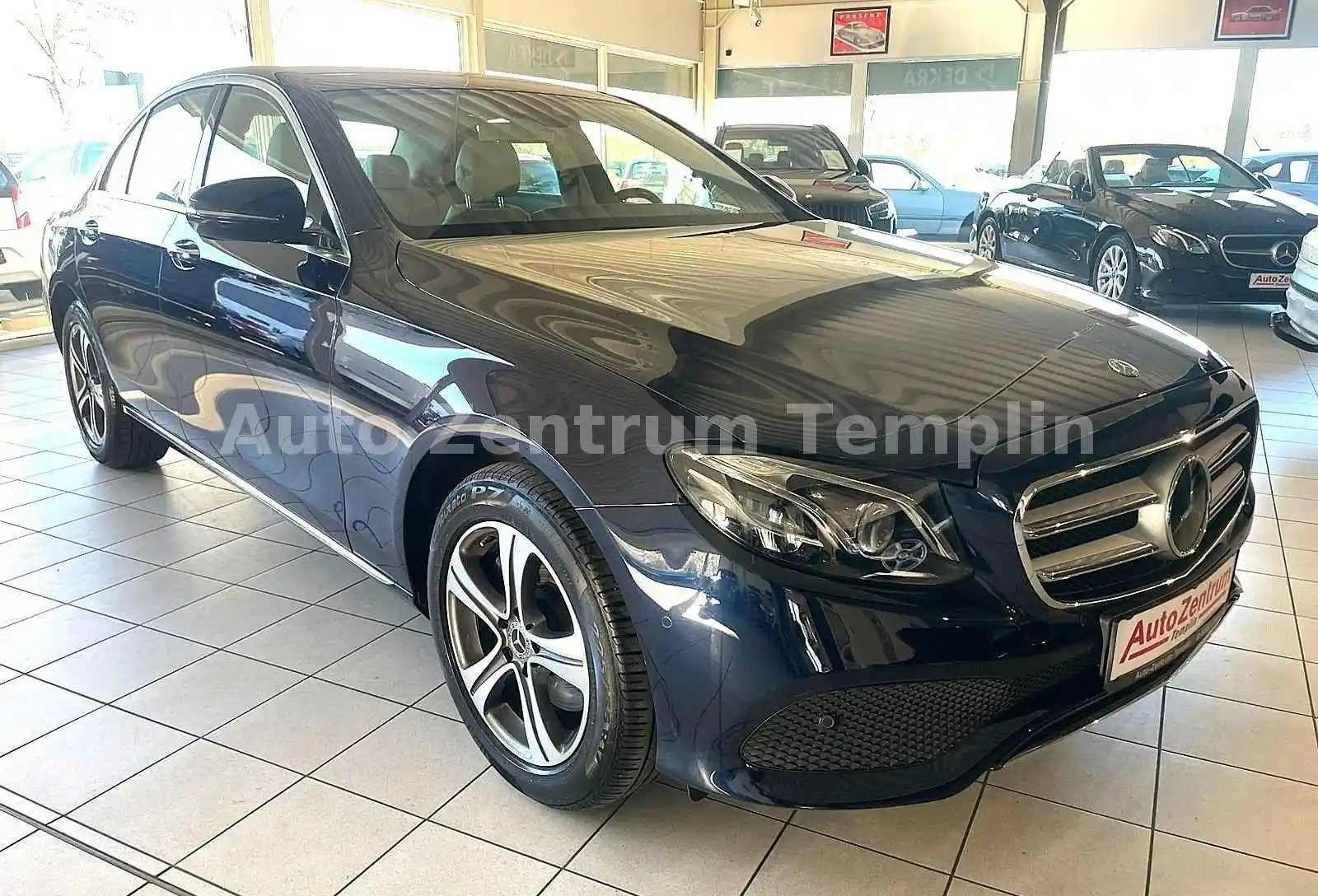 Mercedes-Benz E 220