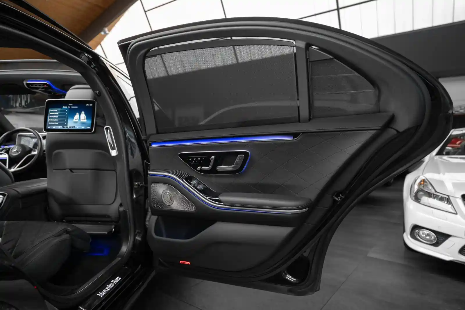 Mercedes-Benz S 400