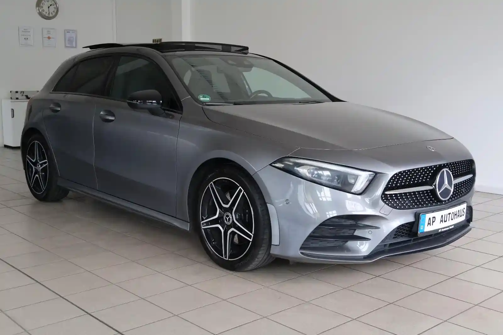 Mercedes-Benz A 220