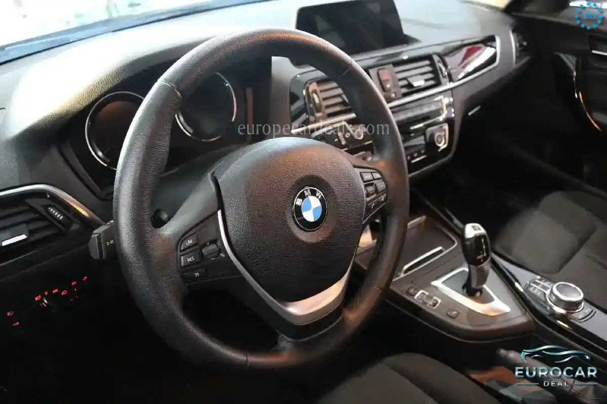 BMW 118