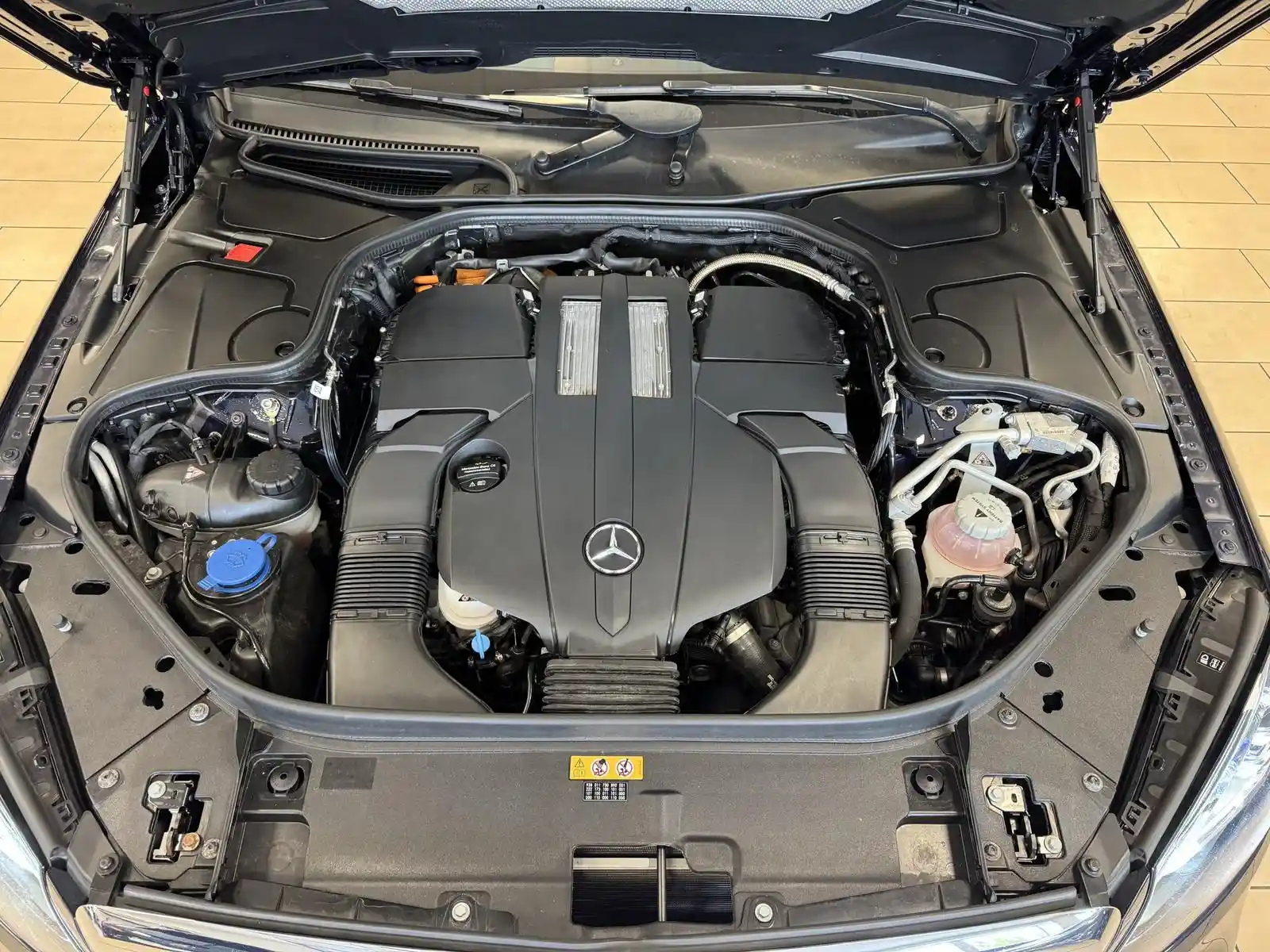 Mercedes-Benz S 560