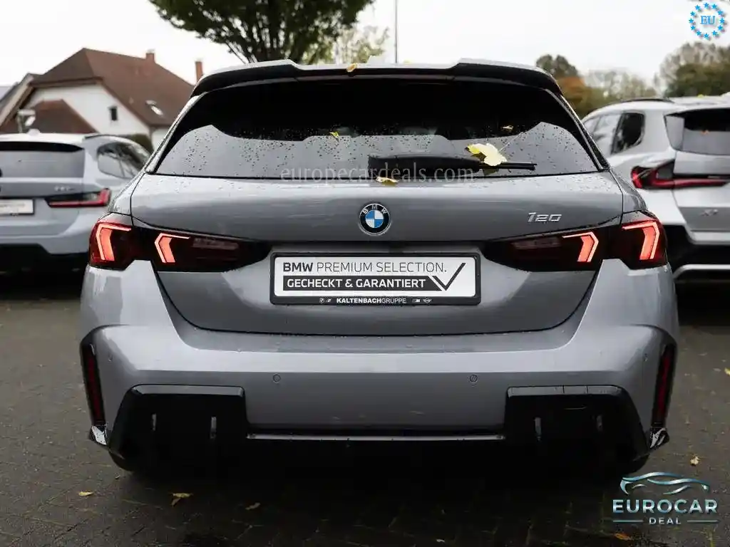 BMW 120