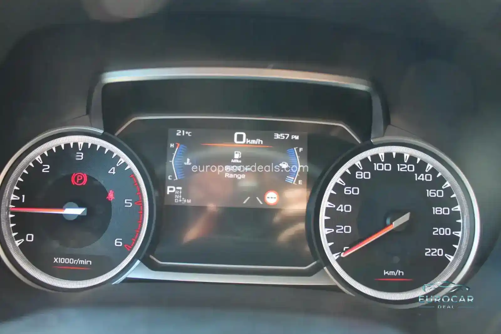 Double Cab 4WD V-CROSS Automatik