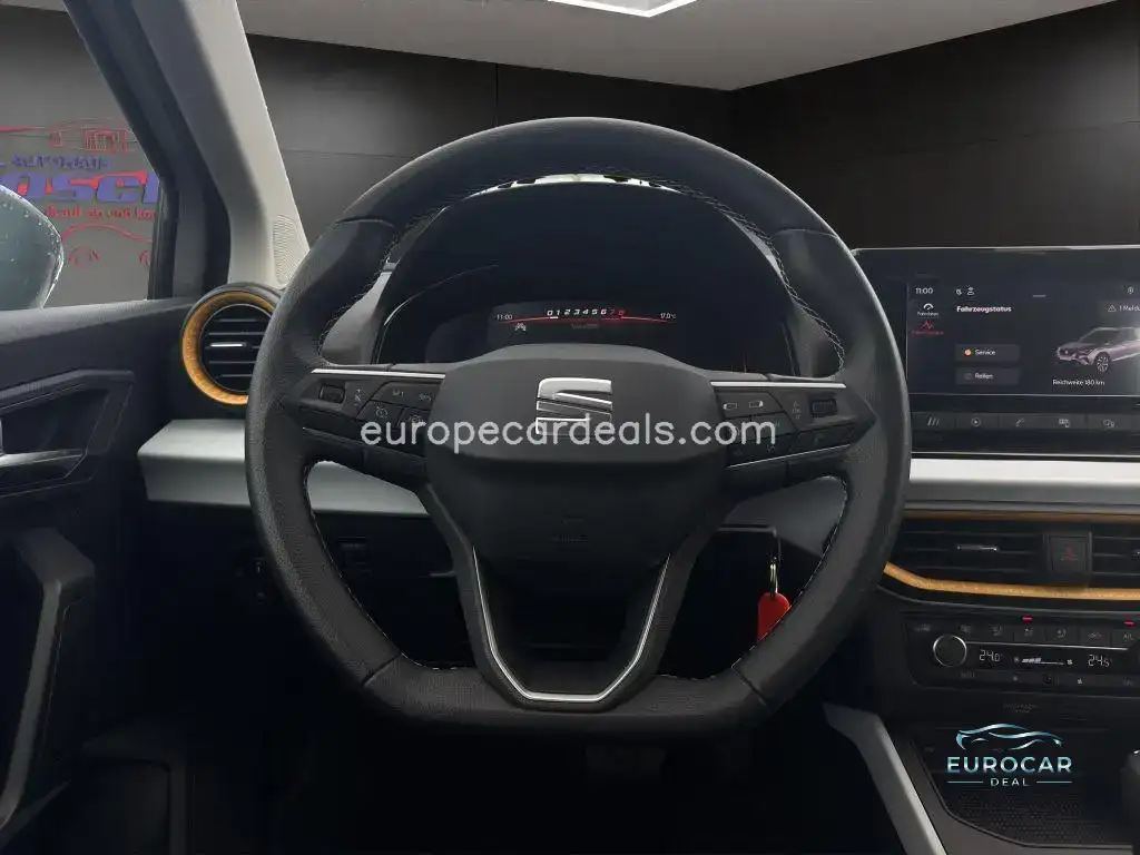 Seat Arona
