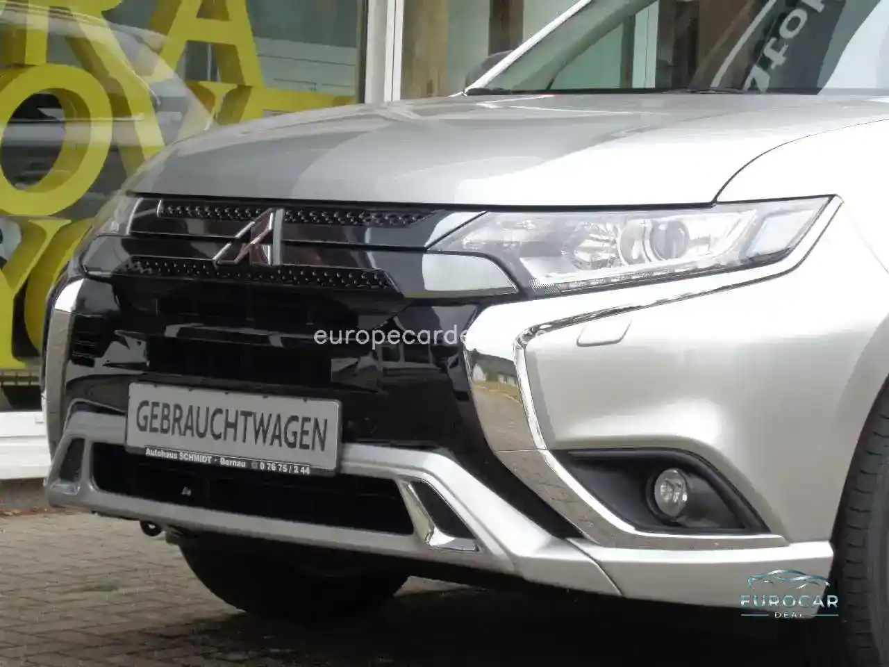 Mitsubishi Plug-in Hybrid Outlander