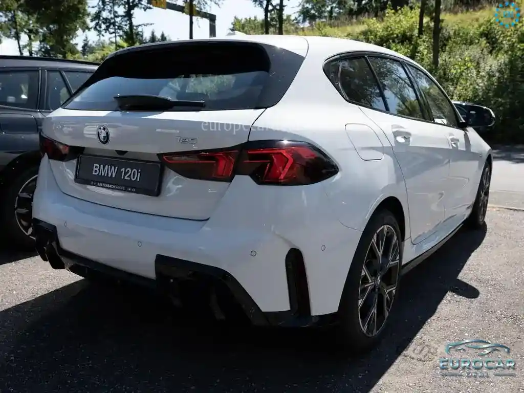 BMW 120