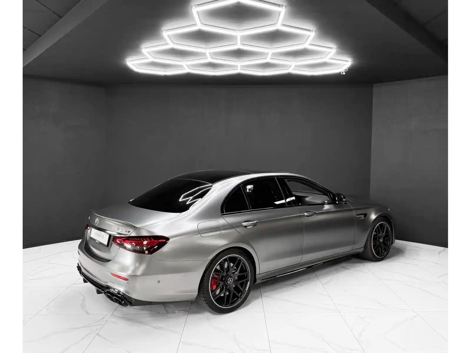 Mercedes-Benz E 63 AMG