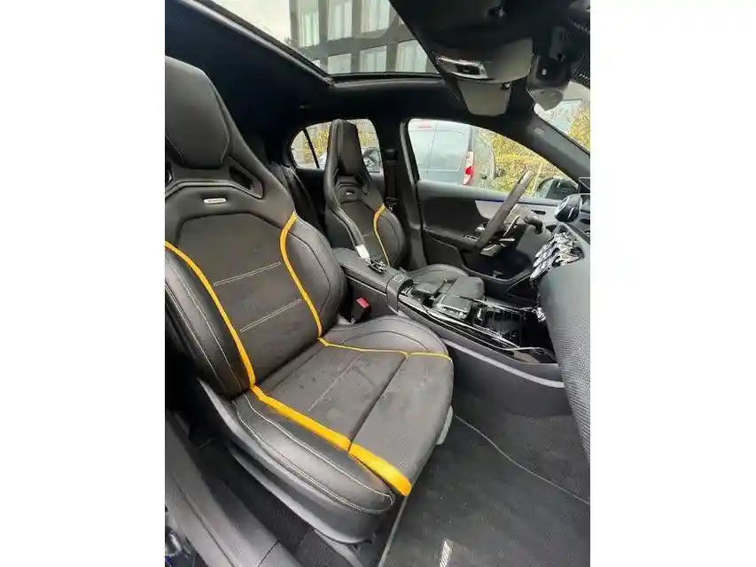 Mercedes-Benz A 45 AMG