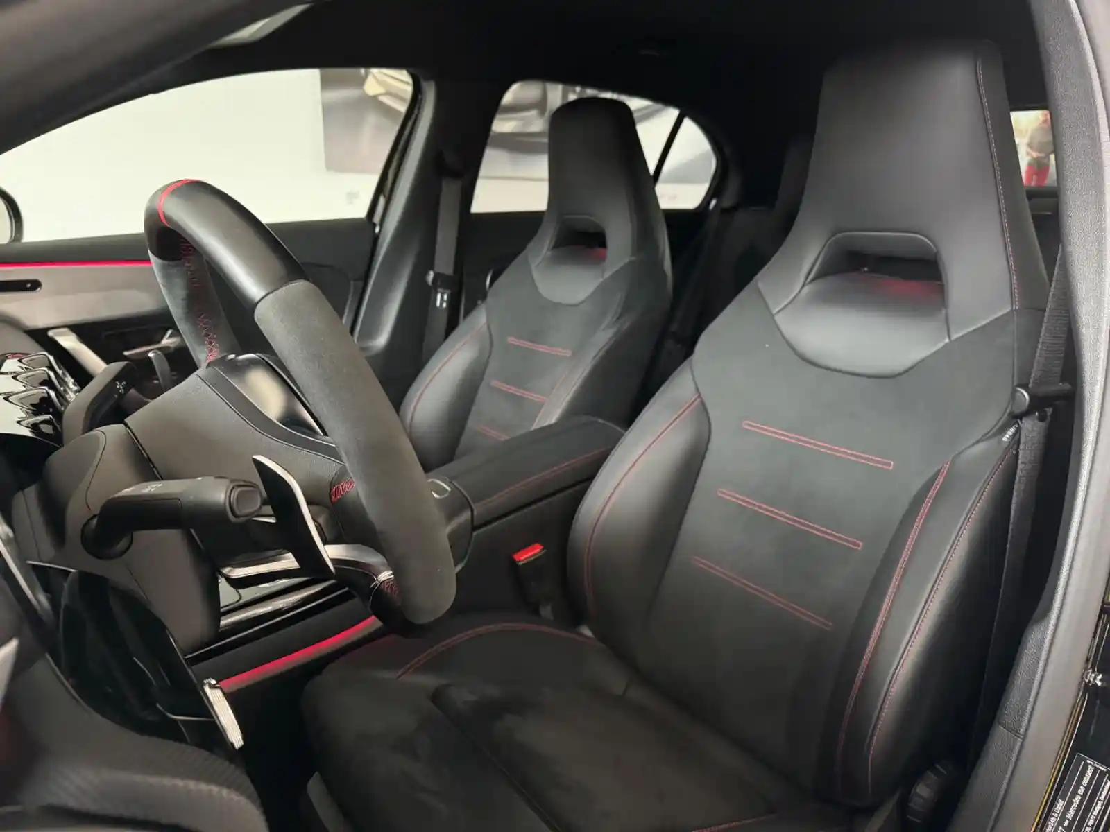 Mercedes-Benz A 35 AMG