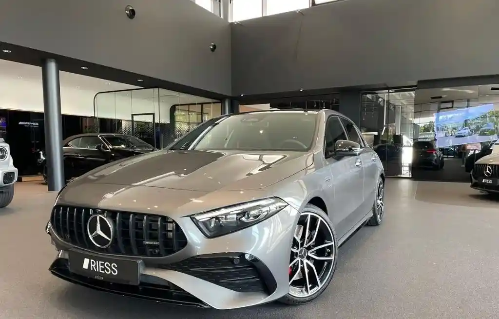 Mercedes-Benz A 35 AMG