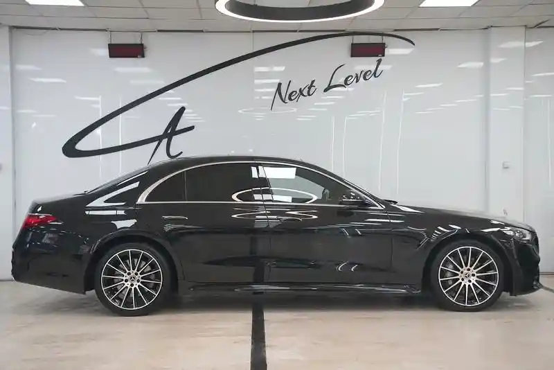Mercedes-Benz S 500
