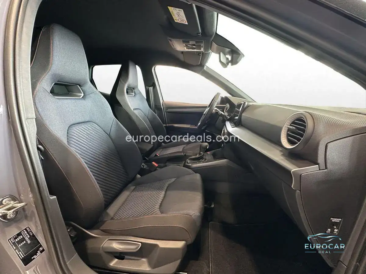 Seat Arona