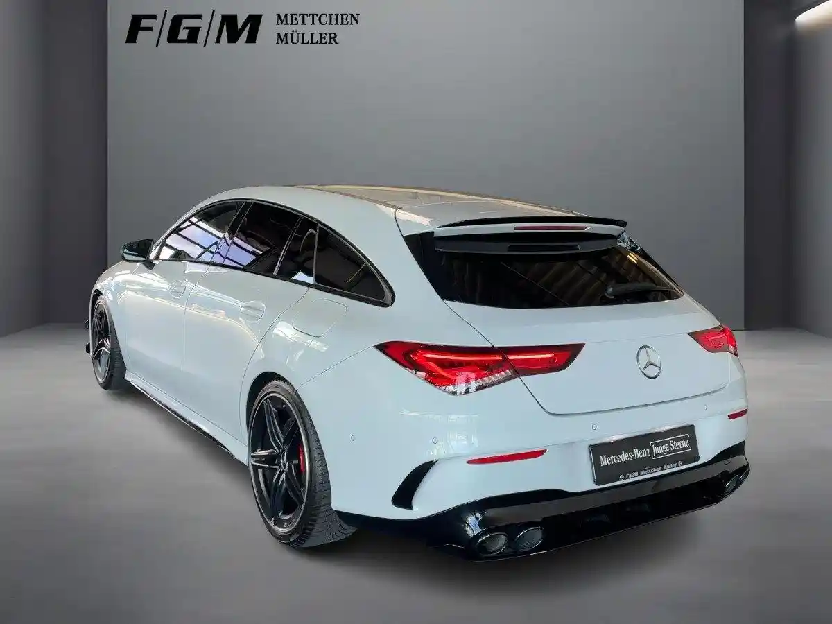 Mercedes-Benz CLA 45 AMG Shooting Brake