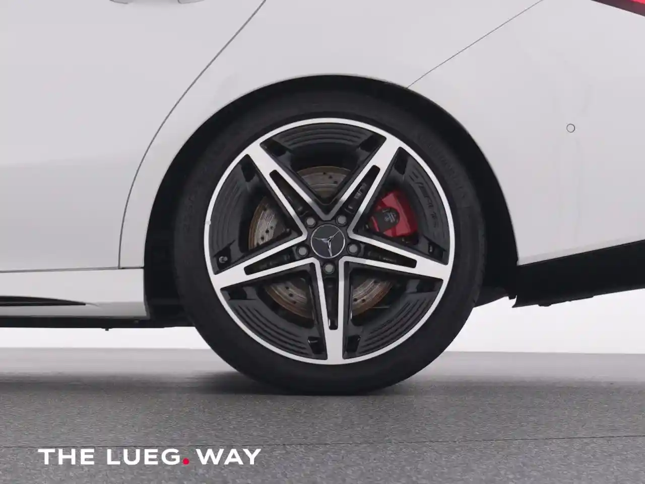 Mercedes-Benz CLA 45 AMG