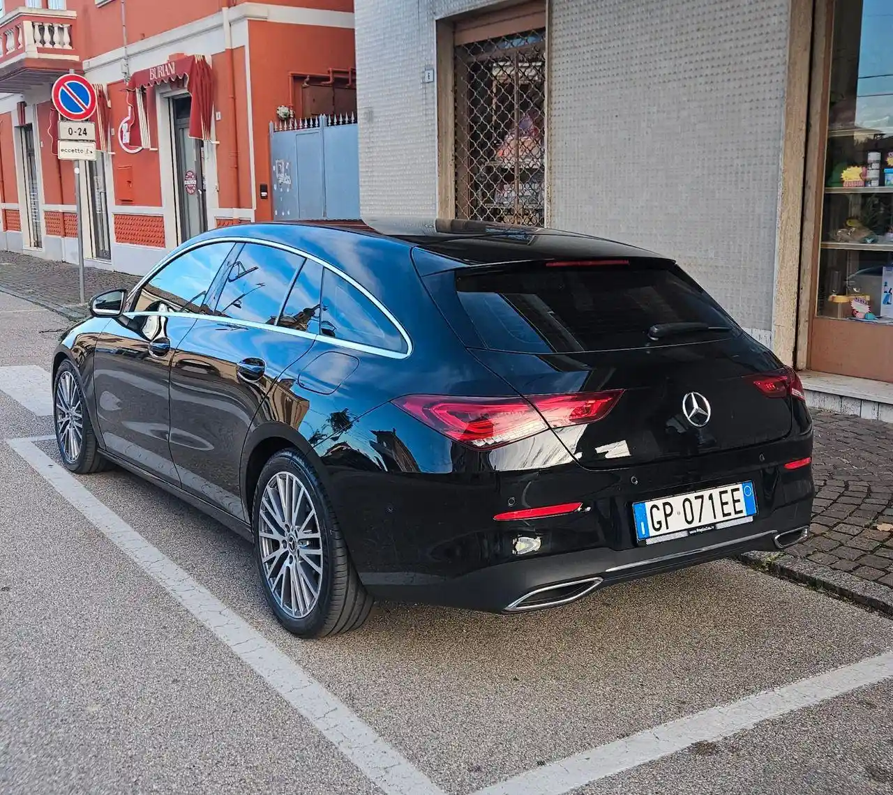 Mercedes-Benz CLA 180 Shooting Brake