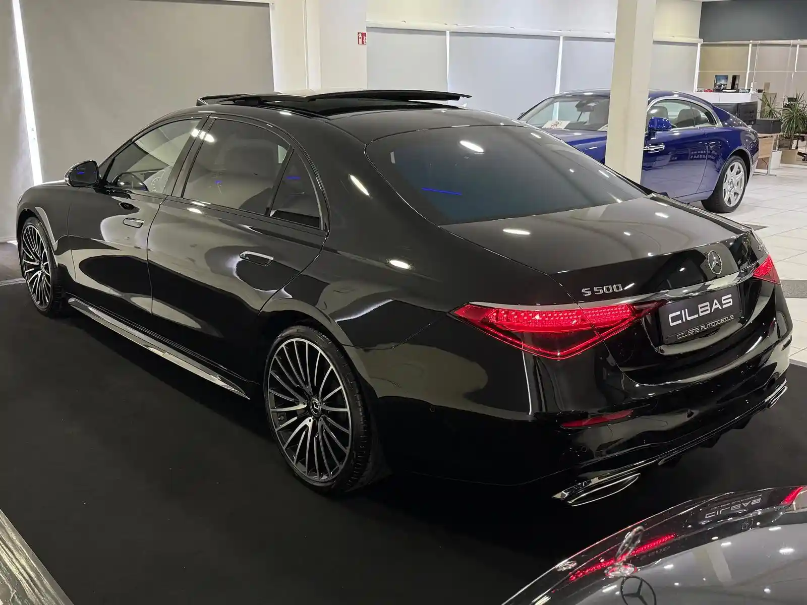 Mercedes-Benz S 500