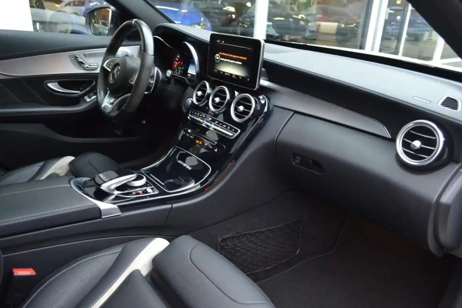 Mercedes-Benz C 63 AMG