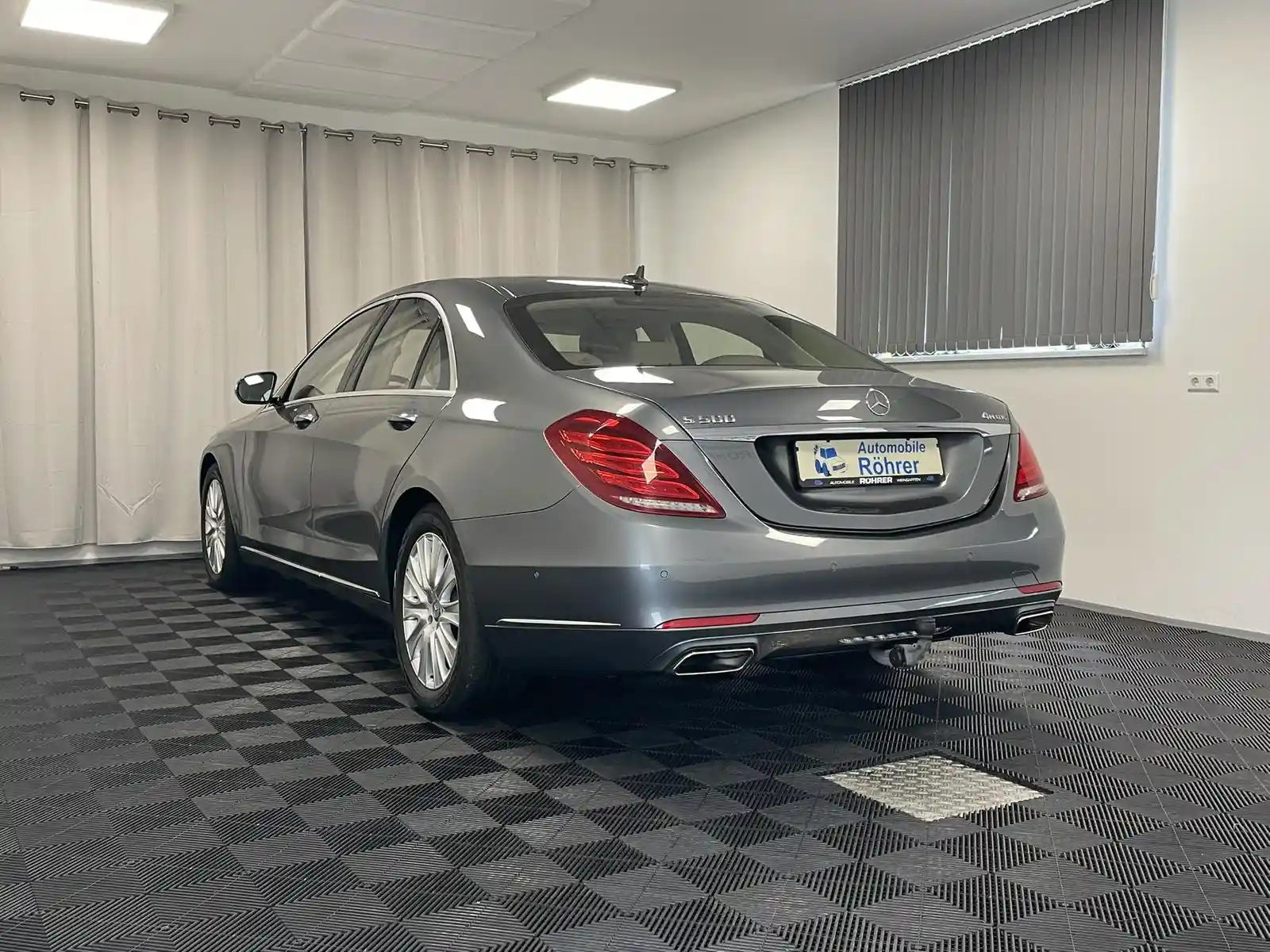 Mercedes-Benz S 500