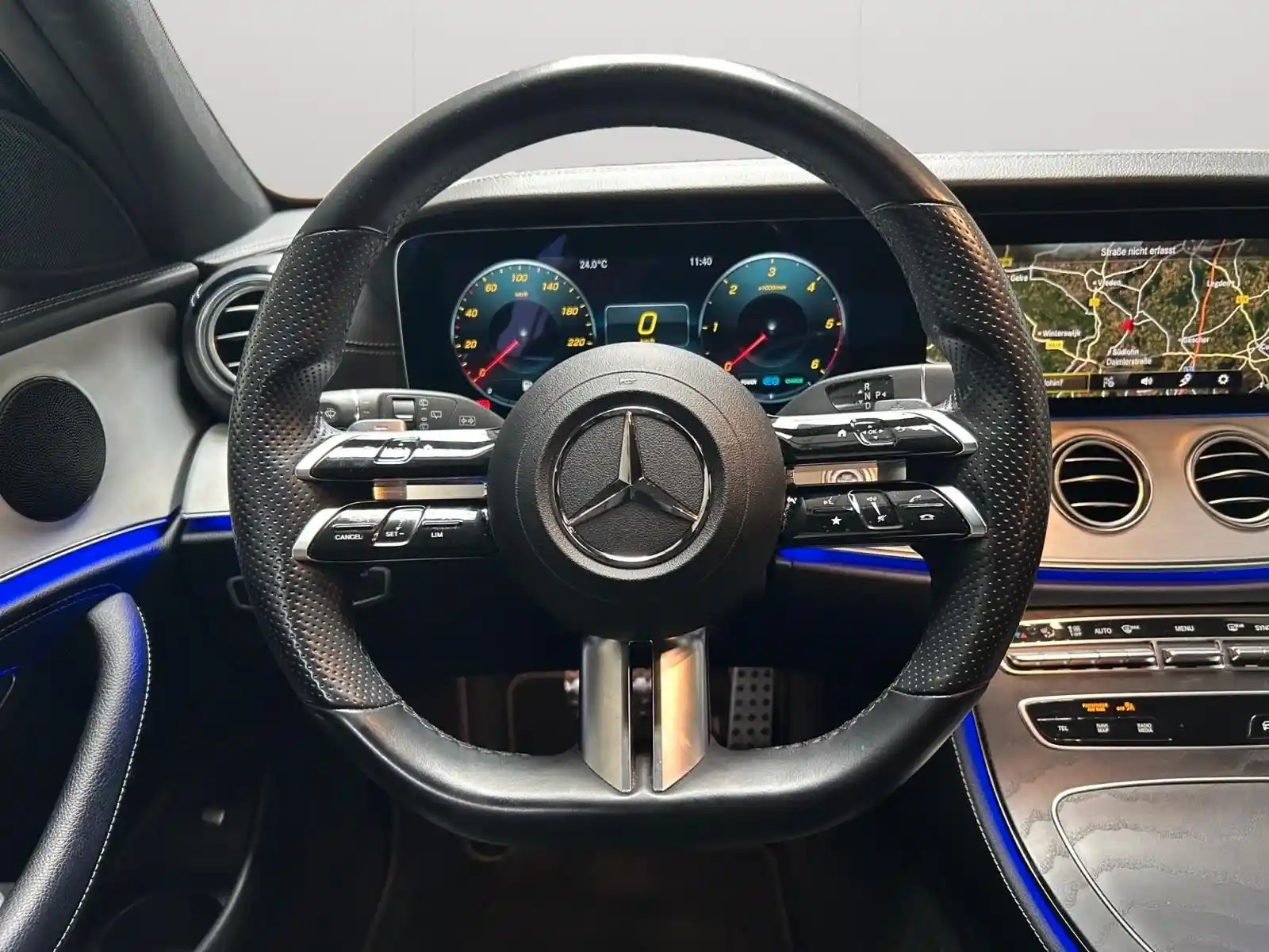 Mercedes-Benz E 220