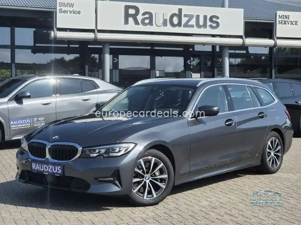 BMW 330