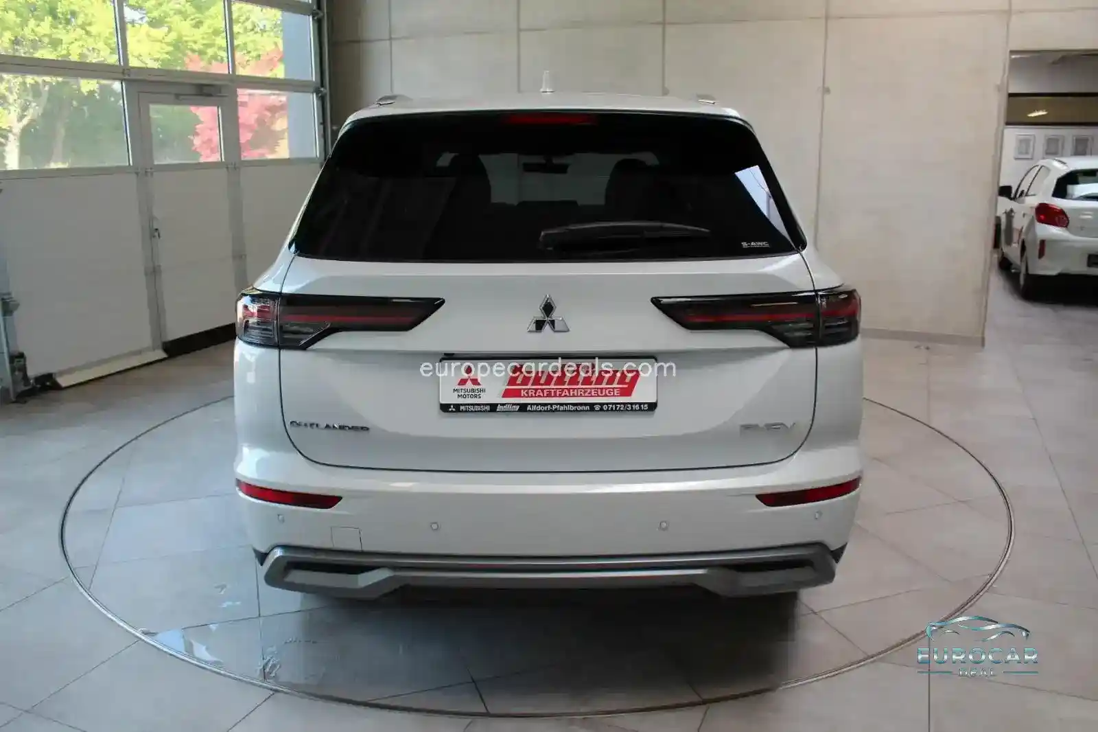 Mitsubishi Plug-in Hybrid Outlander