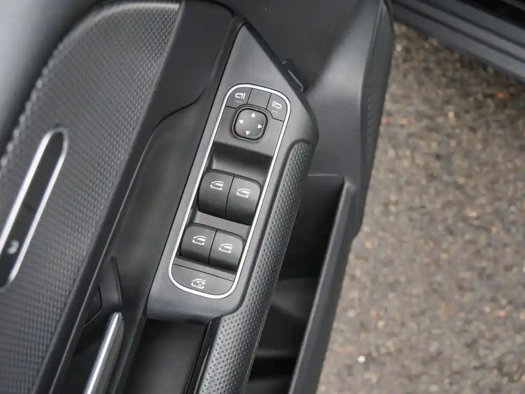 Mercedes-Benz B 250