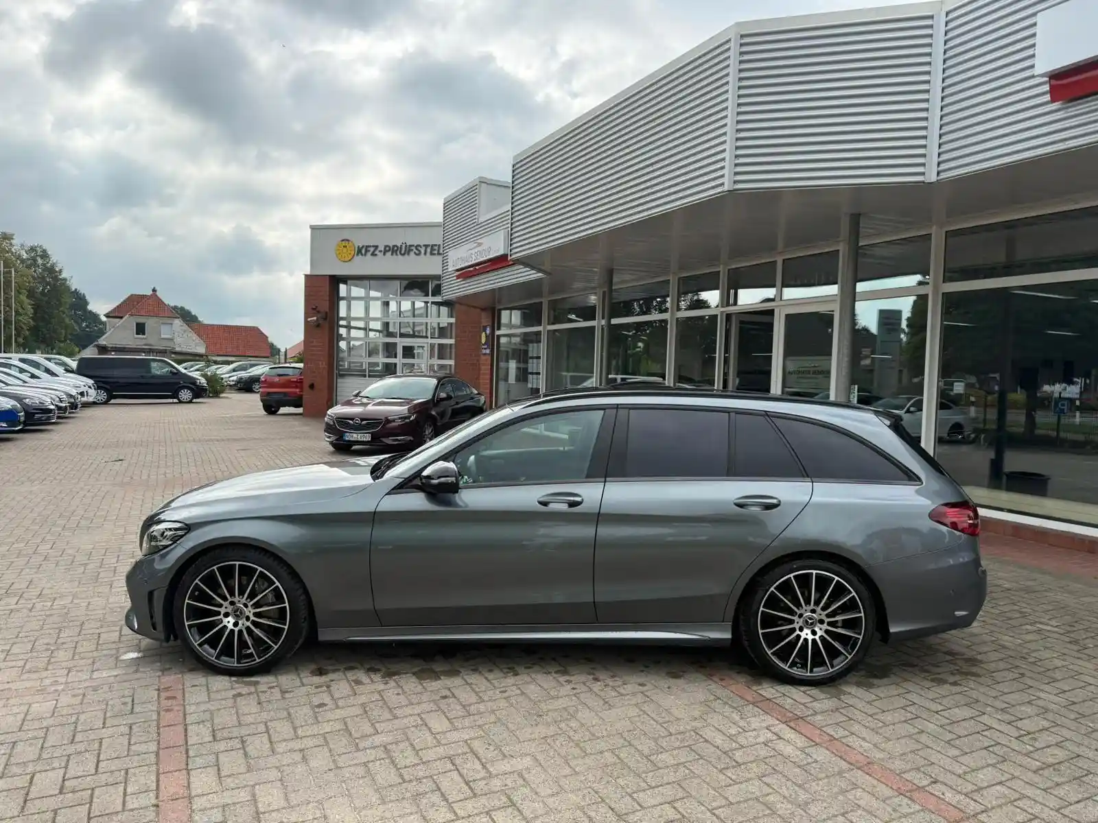 Mercedes-Benz C 300
