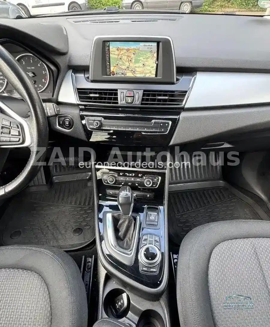 BMW 220