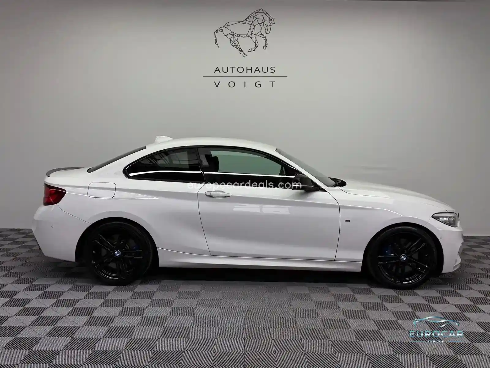 BMW M240i
