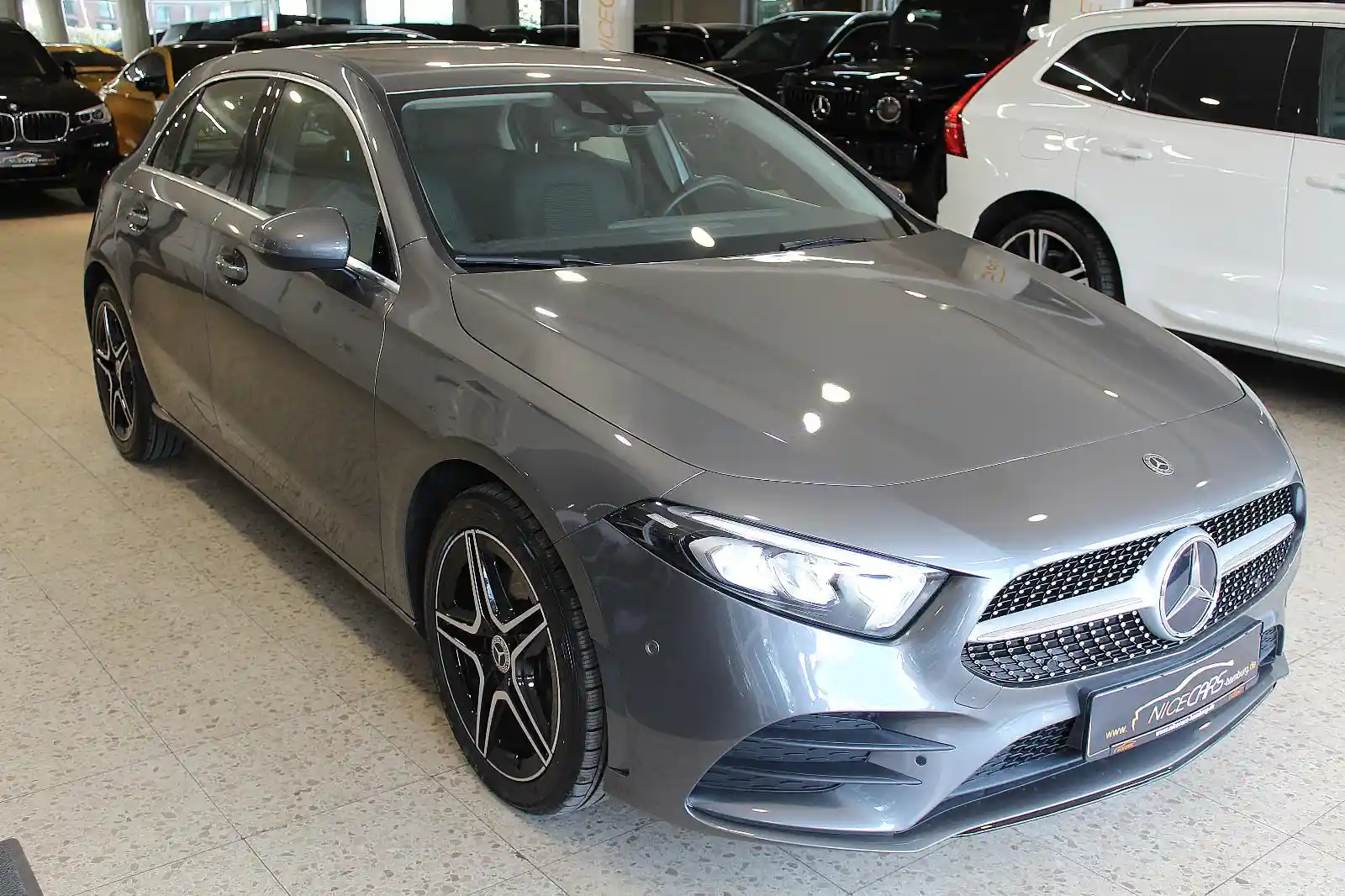 Mercedes-Benz A 220