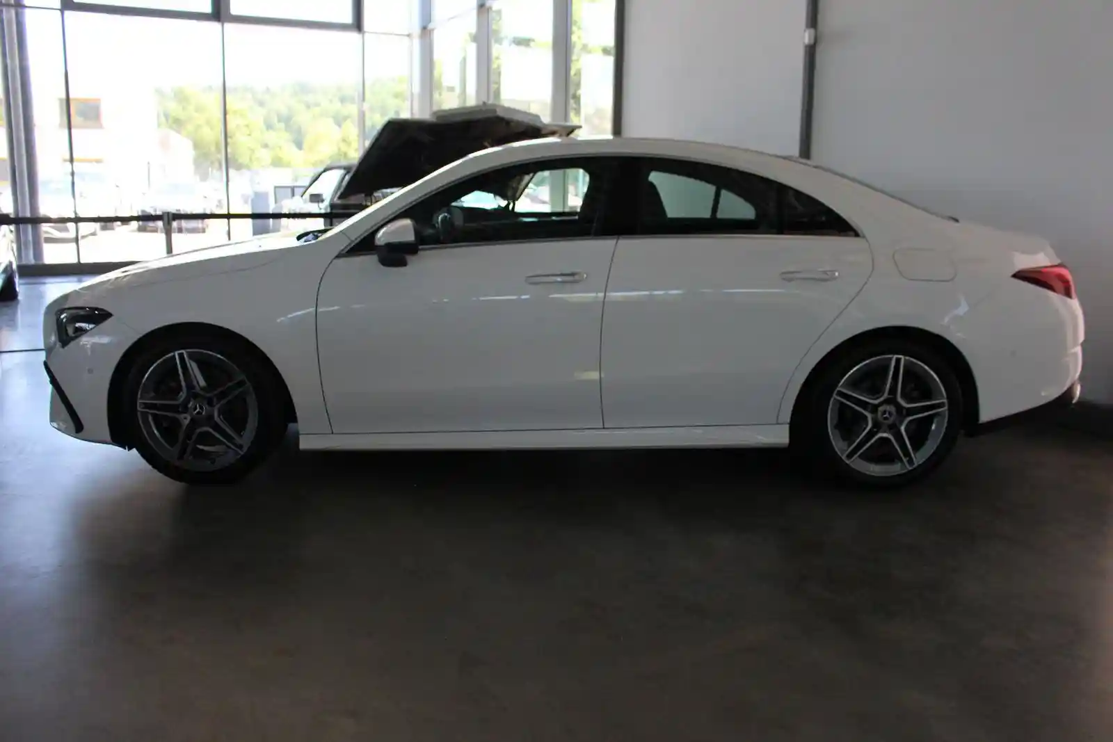Mercedes-Benz CLA 200