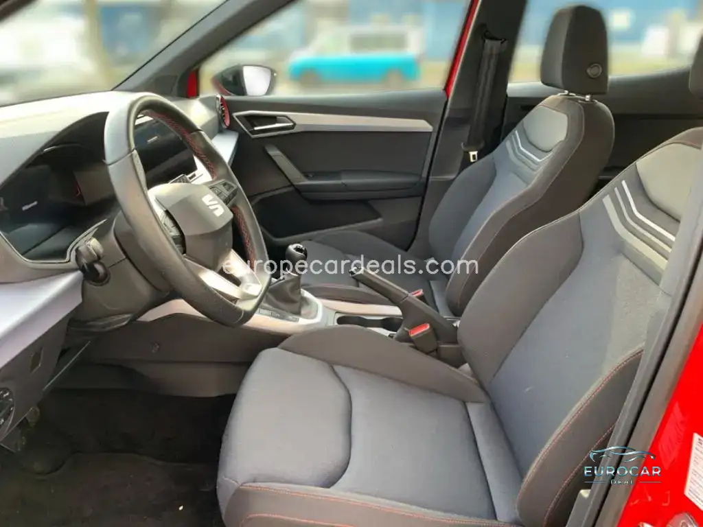Seat Arona