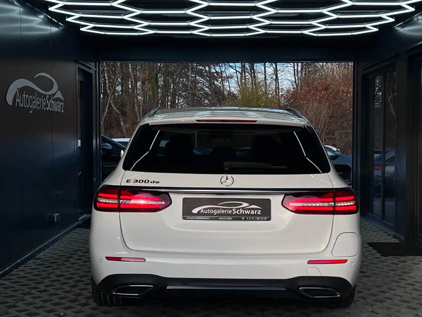 Mercedes-Benz E 300