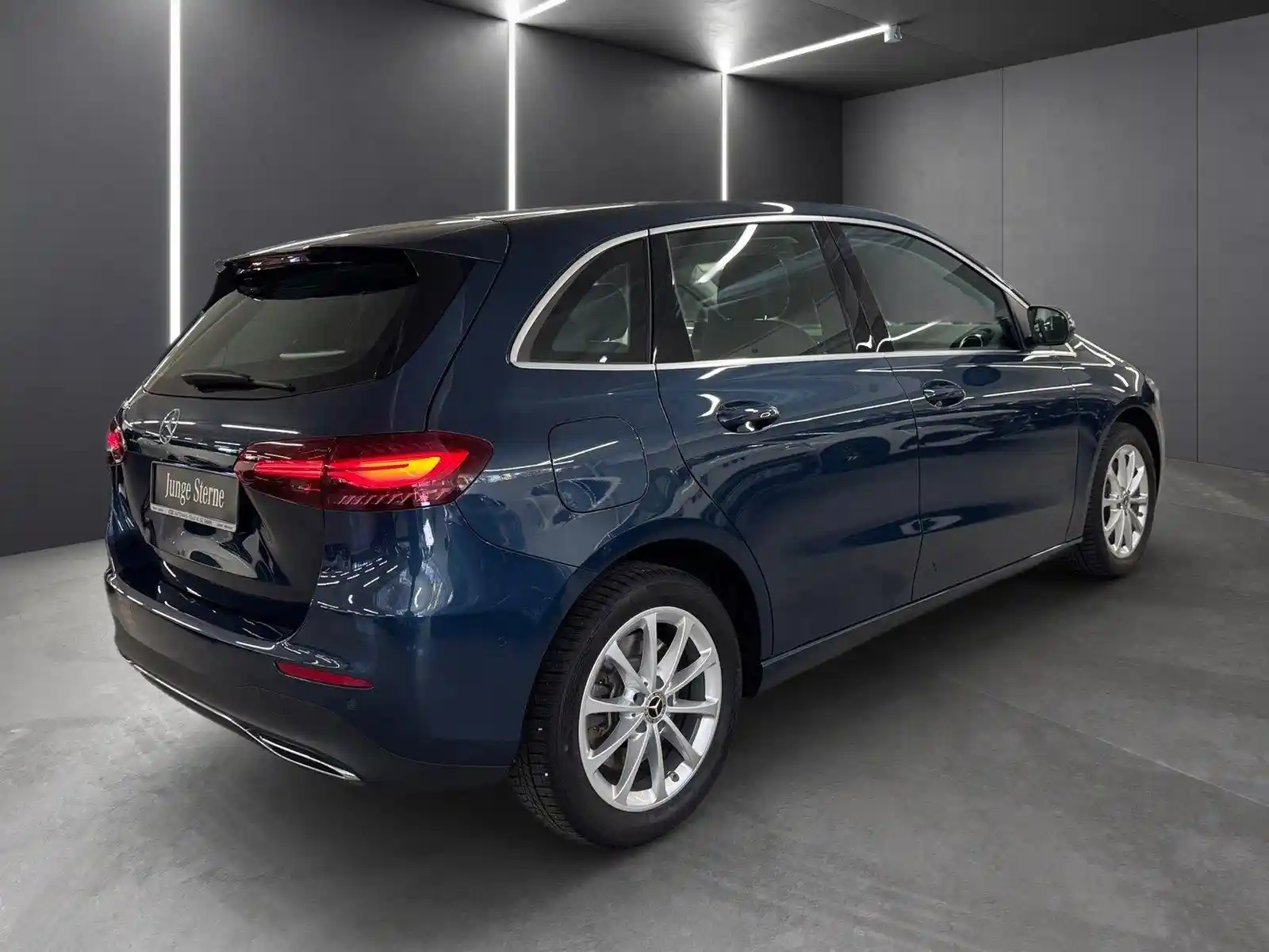 Mercedes-Benz B 250
