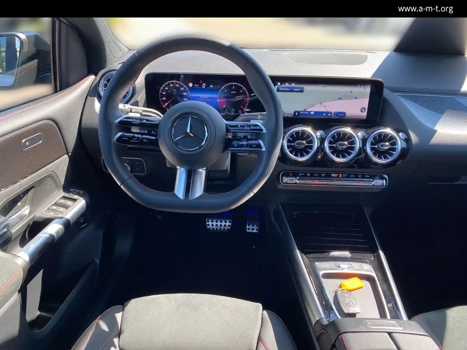 Mercedes-Benz B 220